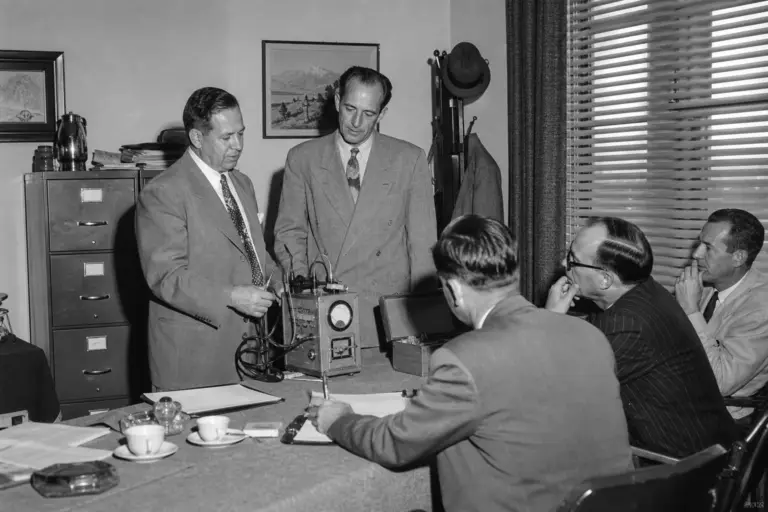Promoters and the Oil-Finding Device
