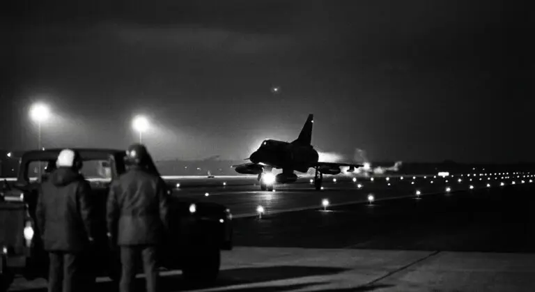 Mirage scramble into the night