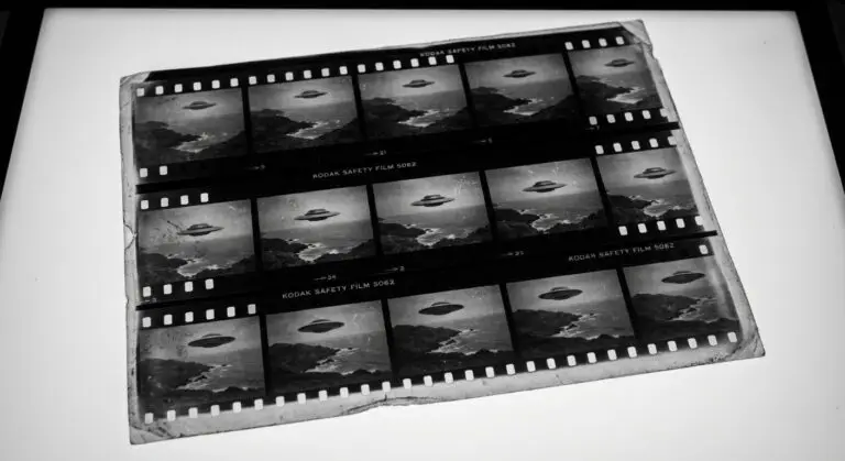 Inside the Photo Set (Contact Sheet)