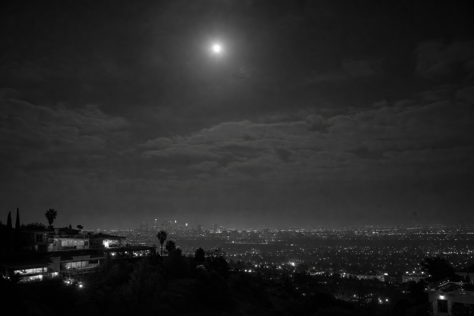 Bright light above Los Angeles