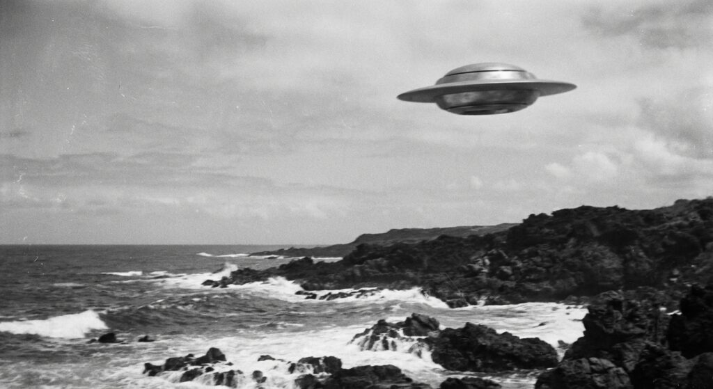 Saturn-Shaped Craft Over Trindade