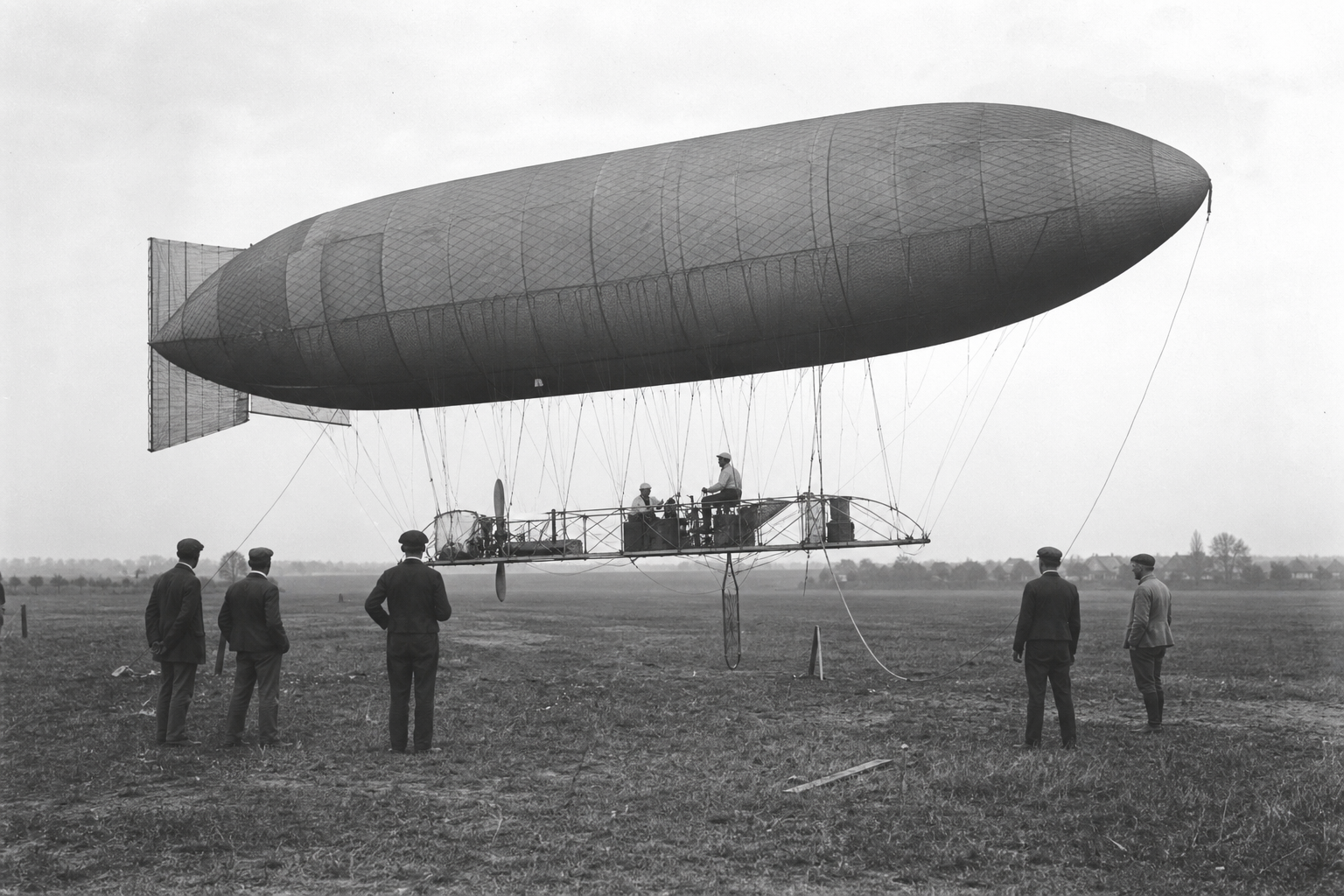 Real Pre-Airplane Dirigible Experiment