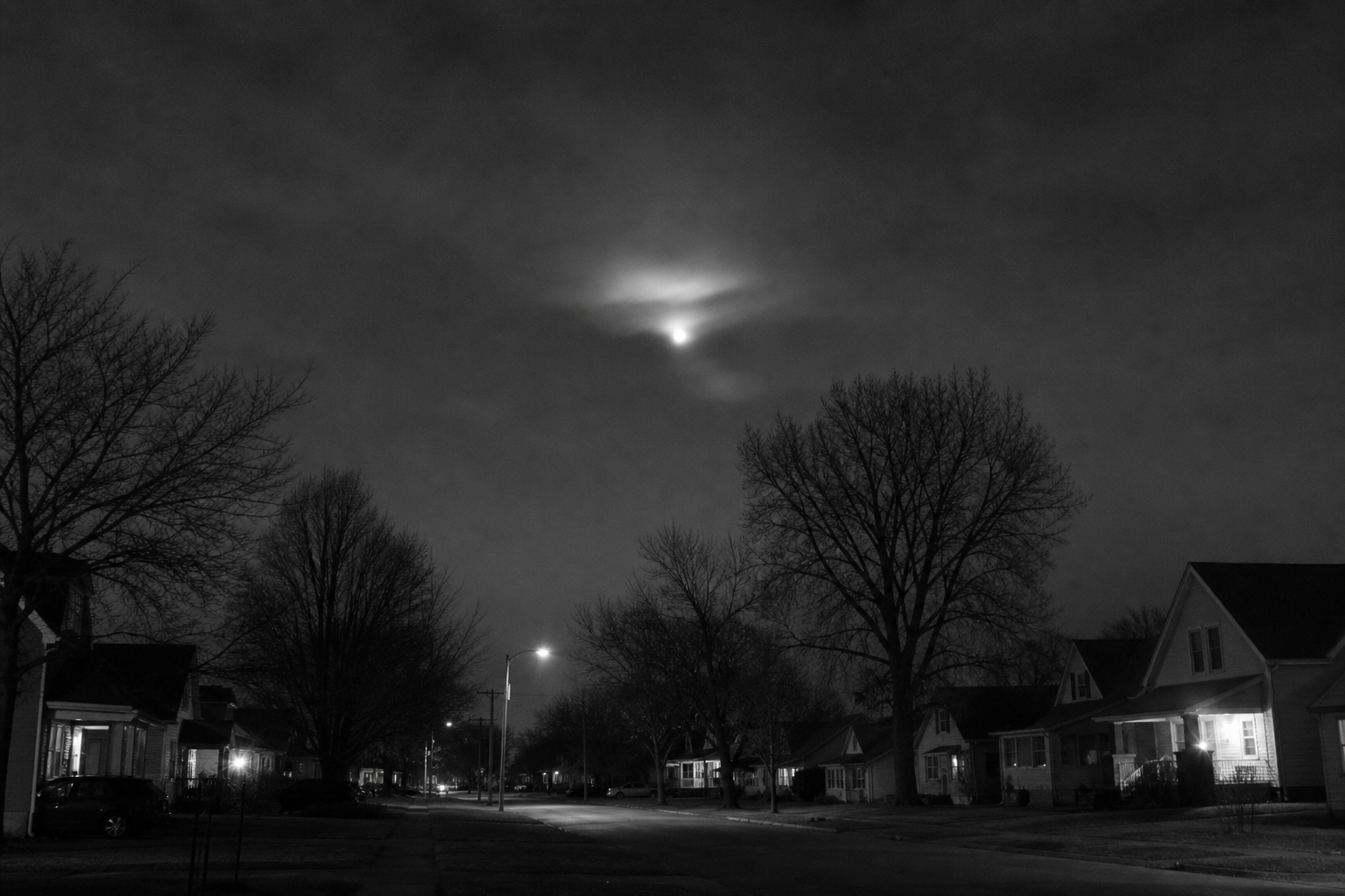 Reported light over Evansville