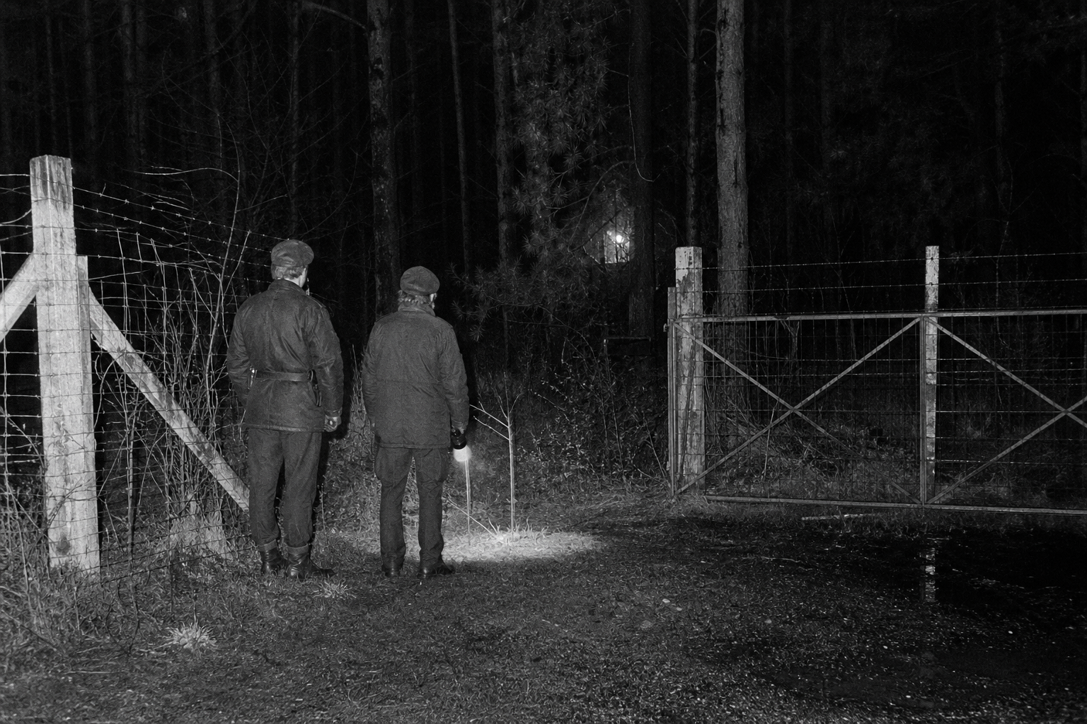 Night patrol beyond the East Gate