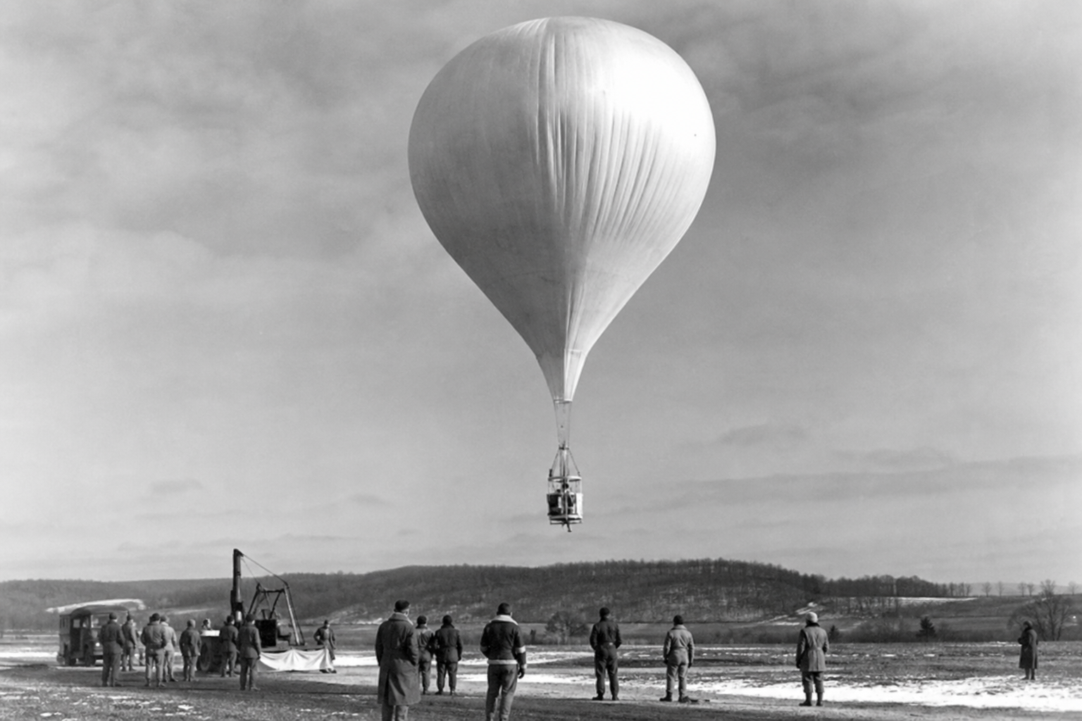 High-Altitude Skyhook Balloon